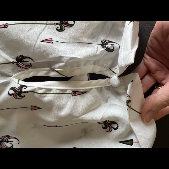 White arrow top - Picture 6 of 6